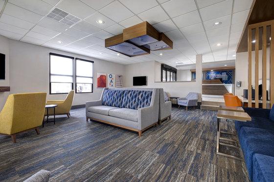 Holiday Inn Express & Suites Central Omaha By Ihg Interior foto